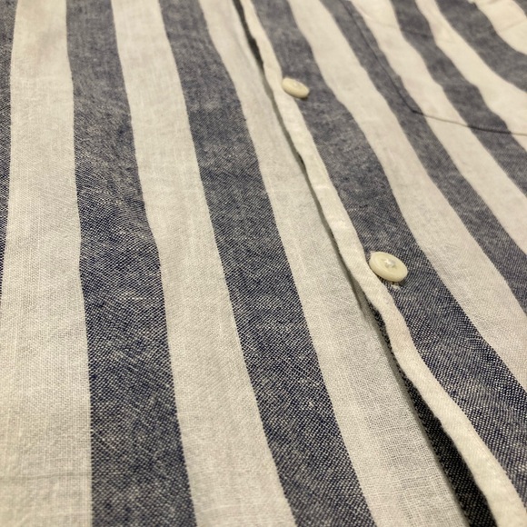 H&M men’s M regular fit button up shirt cotton and linen blend white/blue stripe - Picture 2 of 2